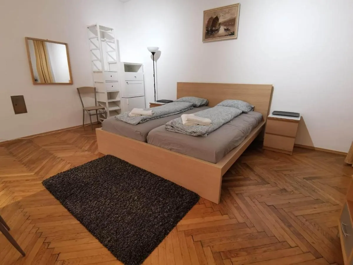 Center Of The Veinna - Room Bécs Ausztria